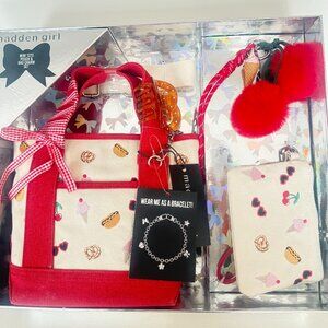 NIB MADDEN GIRL MINI TOTE / CROSSBODY BAG POUCH BAG CHARM SET PRETZEL ICE CREAM